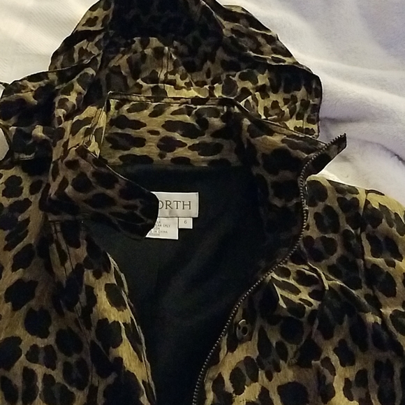 Silk animal print trench coat style jacket size 6 - Picture 8 of 9